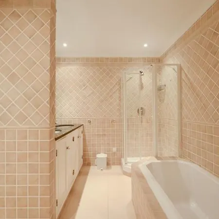 Sleeps 8 Pool Air Con T607874 וילה *
