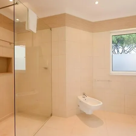 Sleeps 8 Pool Air Con T607874 *