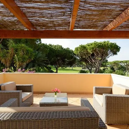 Sleeps 8 Pool Air Con T607874 Vale do Lobo